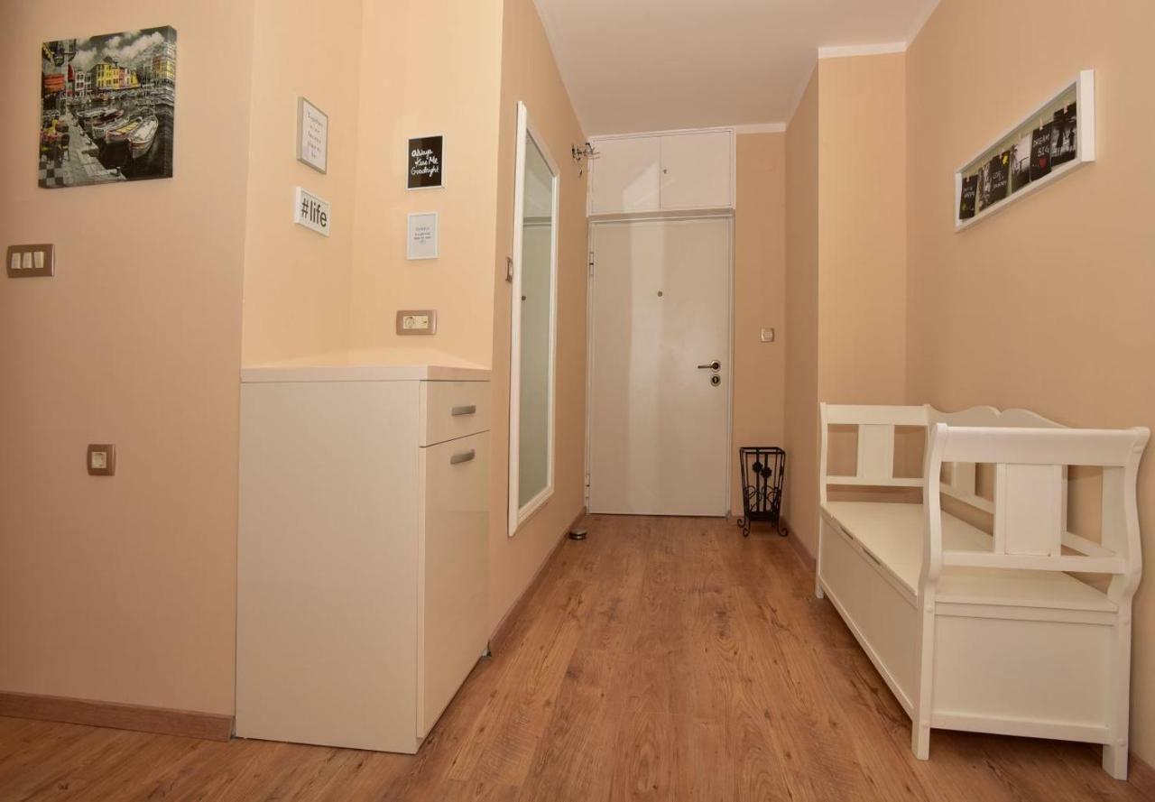 Apartament Mate Luka *